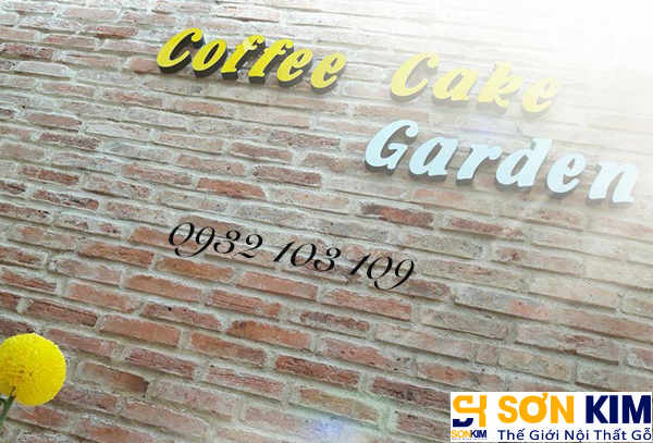Hình 3: Bàn ghế cafe tại quán Cake Garden Coffee
