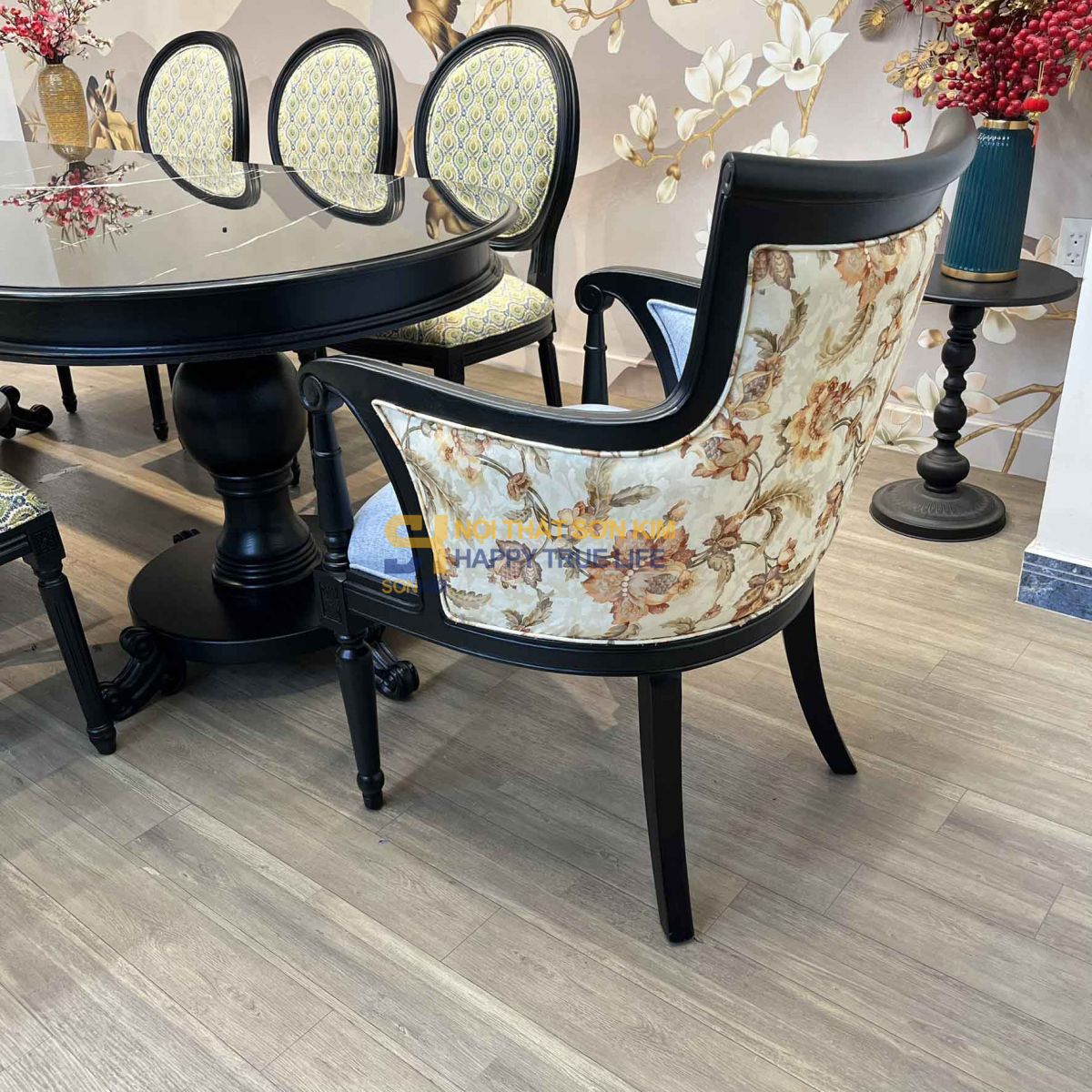 bo-ban-an-indochine-bga108-5