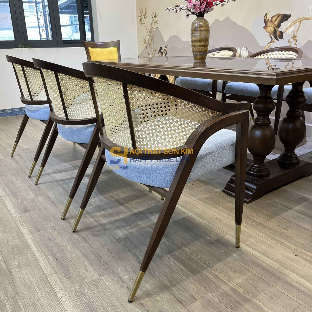 bo-ban-an-indochine-bga109-10