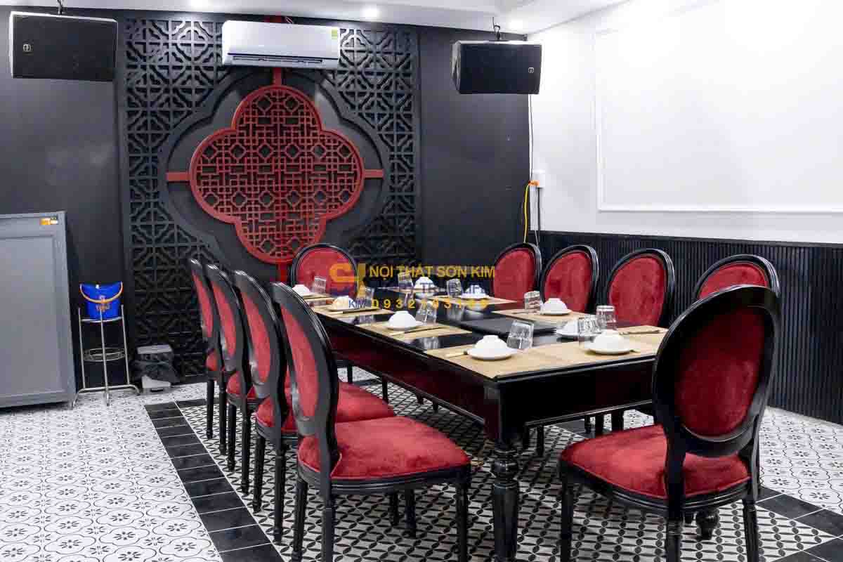 Nha-Hang-Hai-San-Huy-Hung-Loi-2