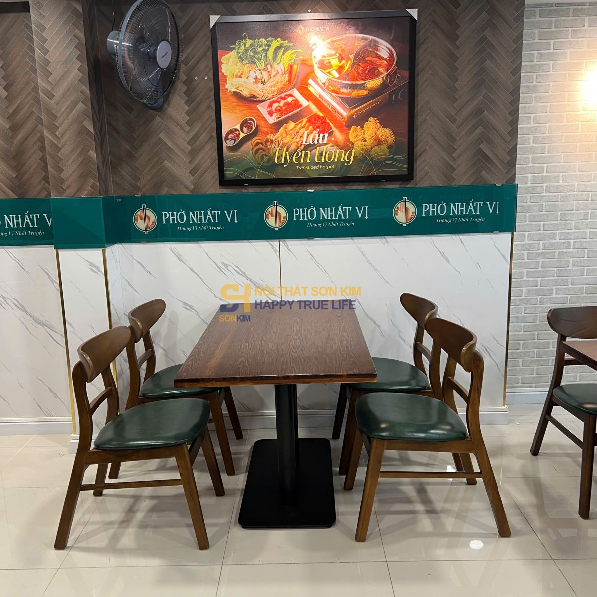 Pho-Nhat-Vi-Nguyen-Cong-Tru-1