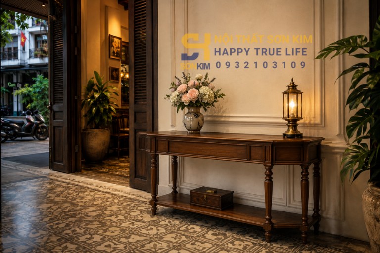Bàn console Indochine gỗ chạm khắc trong sảnh cafe Đông Dương