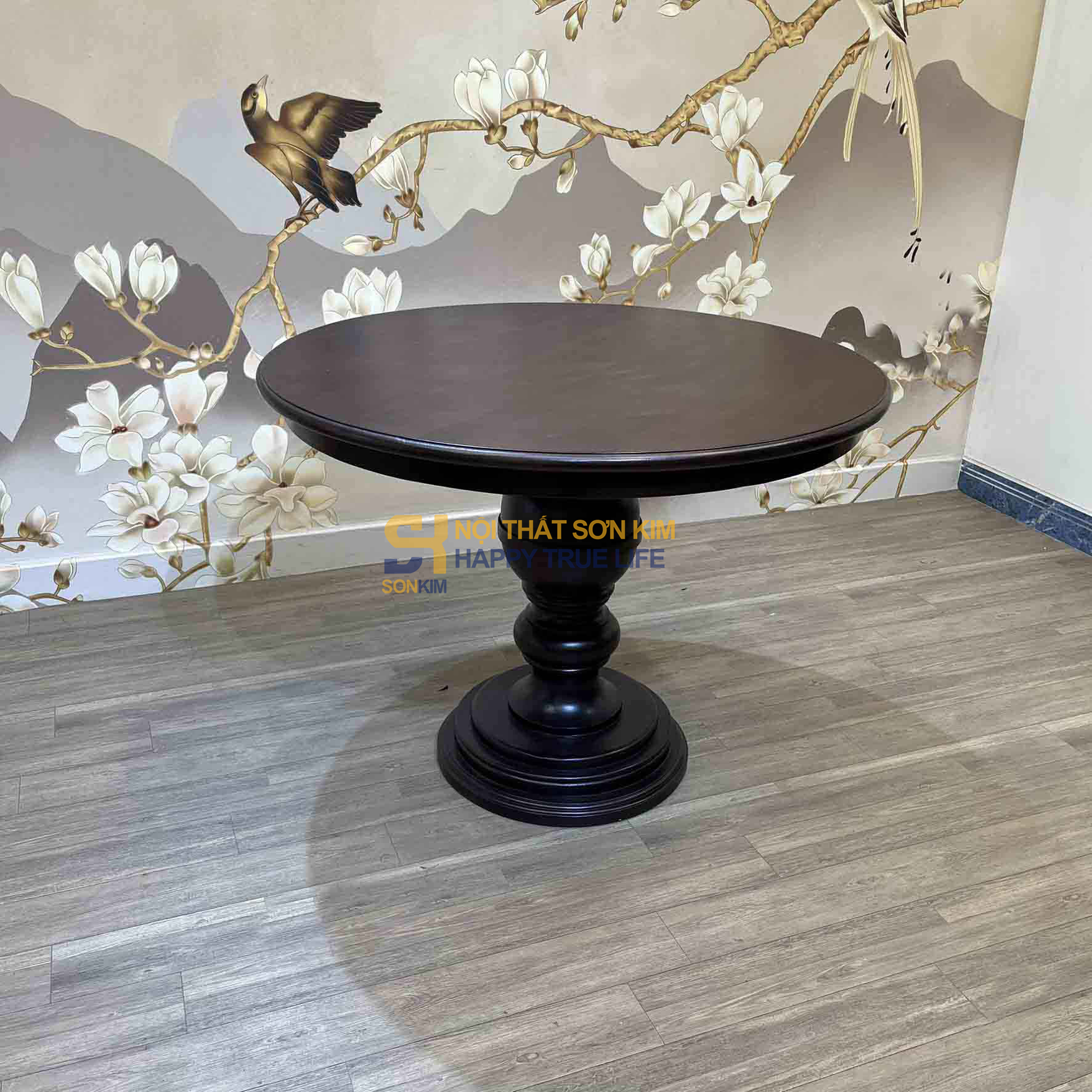 Bàn Tròn Trụ Lục Bình BC94
