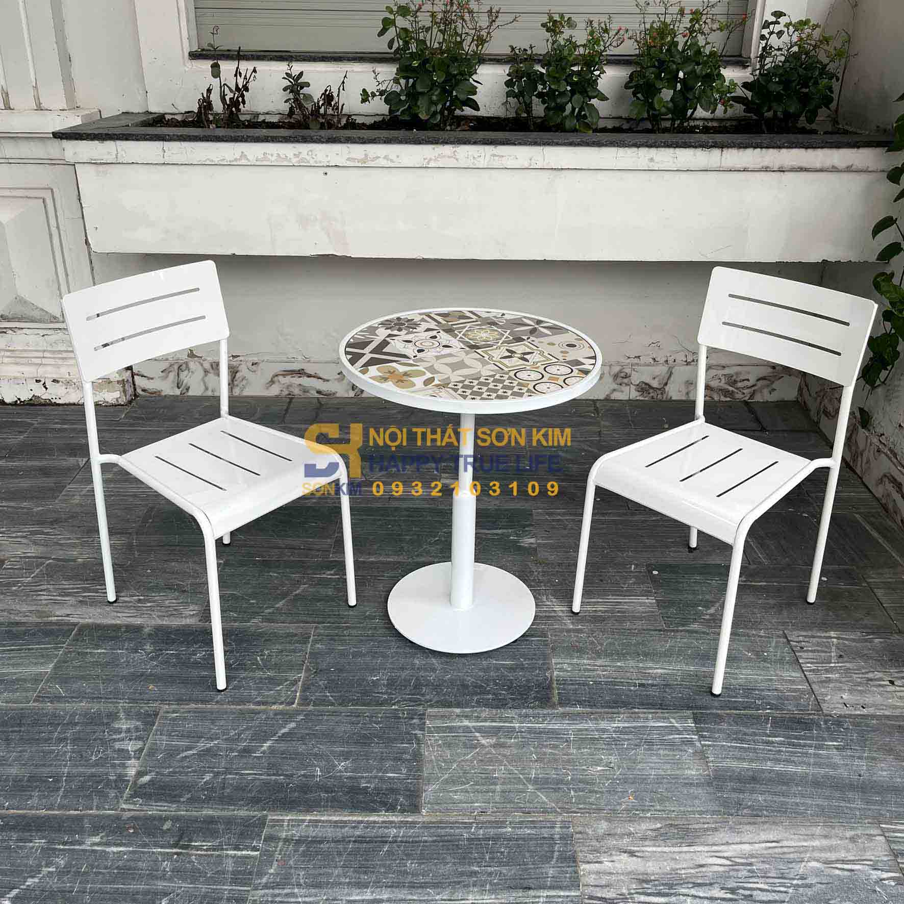 Bộ Bàn Cafe Ghế Tôn 5 Sọc Màu Trắng BGC355